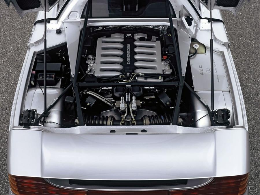  Mercedes-Benz C112 Concept 1991 года  (фото 12 из 22)